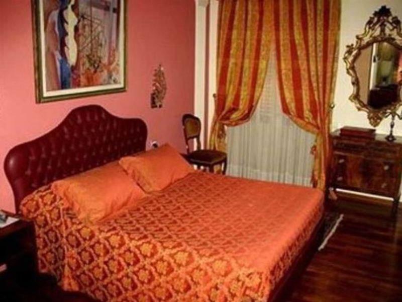 Hotel The Tuscanian 4*