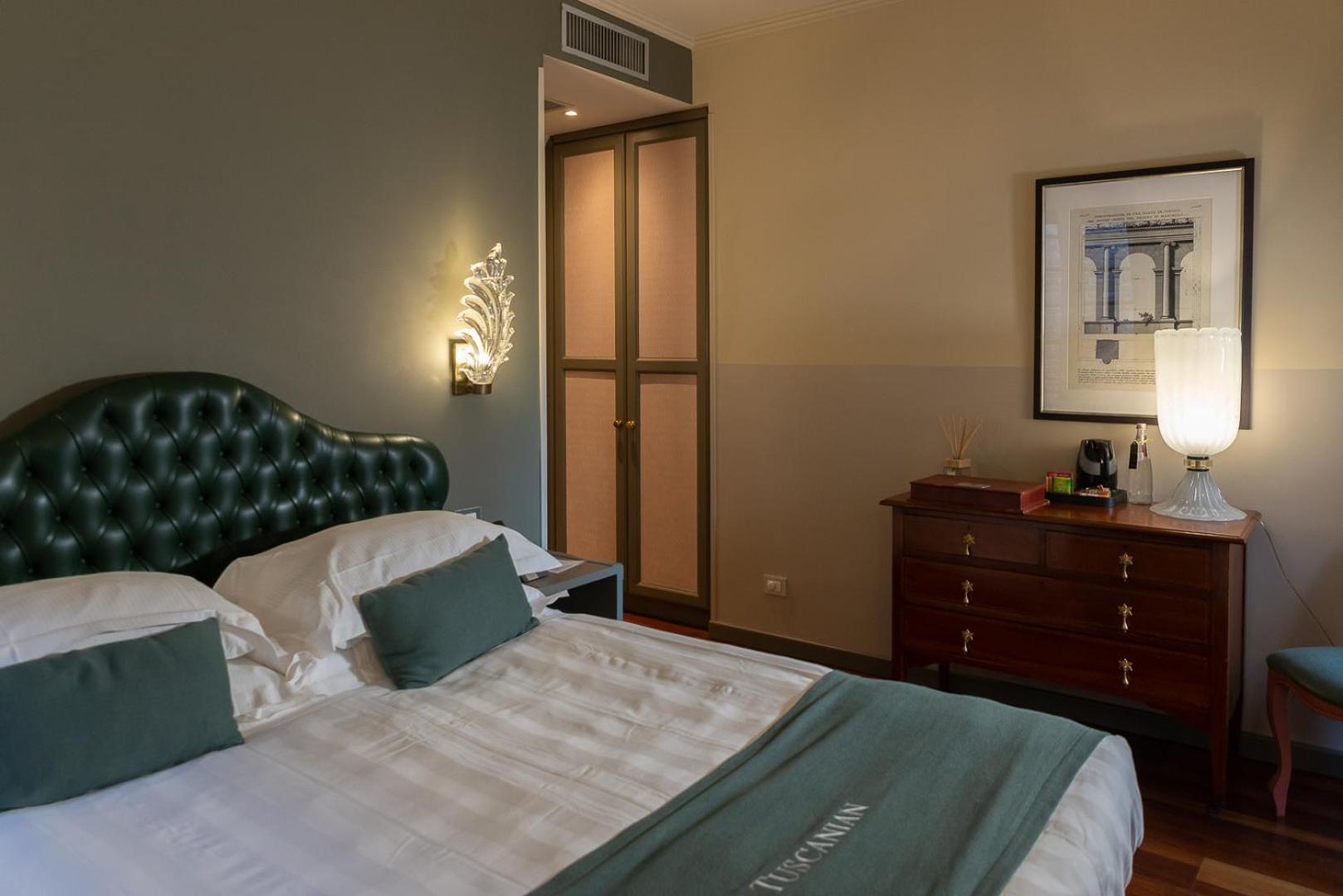 Hotel The Tuscanian