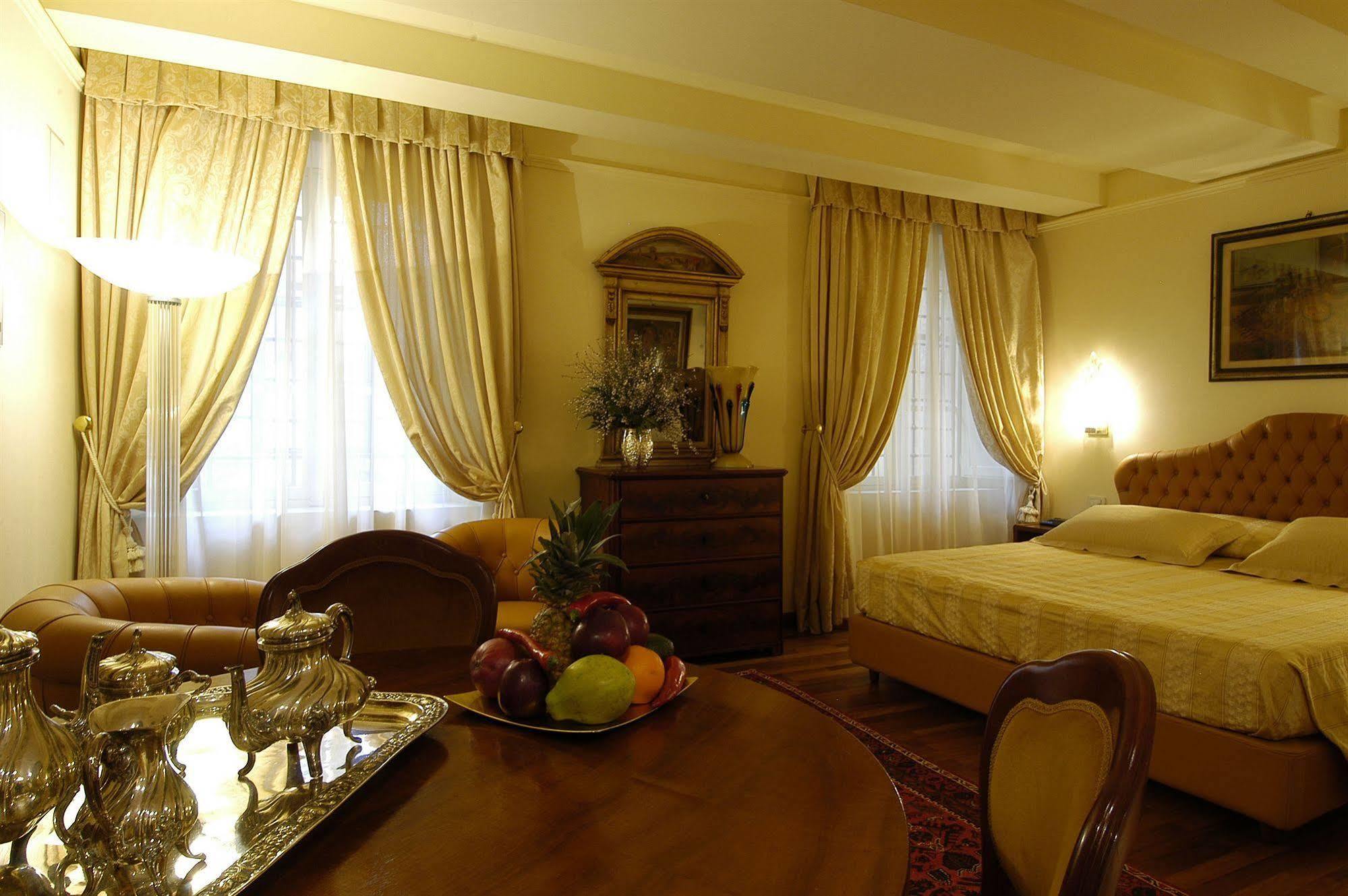 The Tuscanian Lucca
